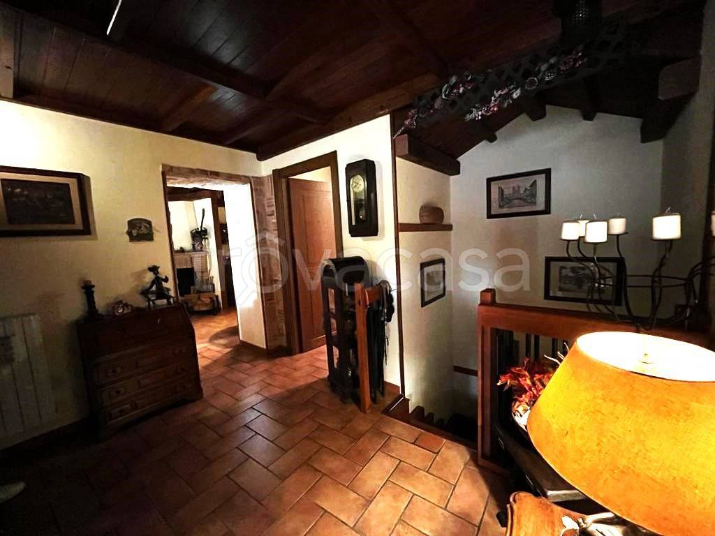 casa indipendente in vendita a Ferentillo in zona Macenano