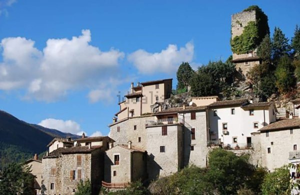 appartamento in vendita a Ferentillo in zona Terria