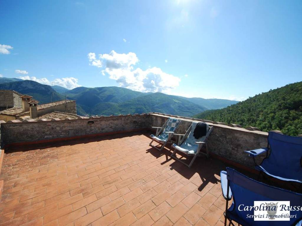 casa indipendente in vendita a Ferentillo