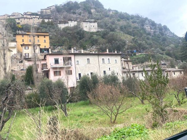 appartamento in vendita a Ferentillo