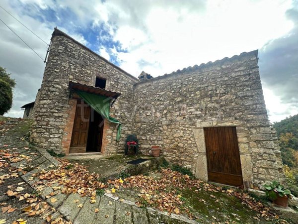 appartamento in vendita a Ferentillo in zona San Mamiliano