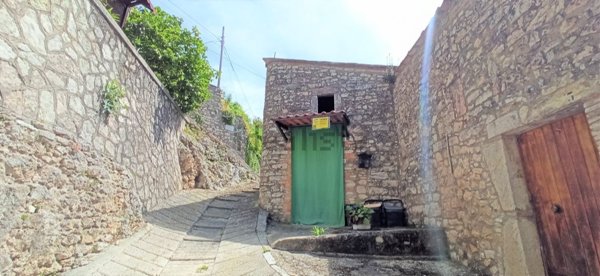 appartamento in vendita a Ferentillo in zona San Mamiliano