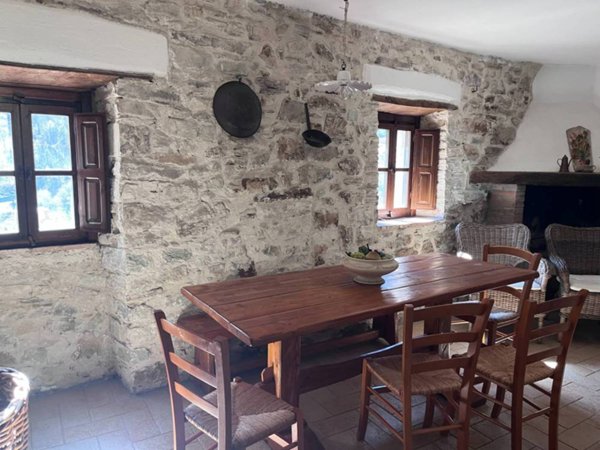 casa indipendente in vendita a Ferentillo in zona Terria