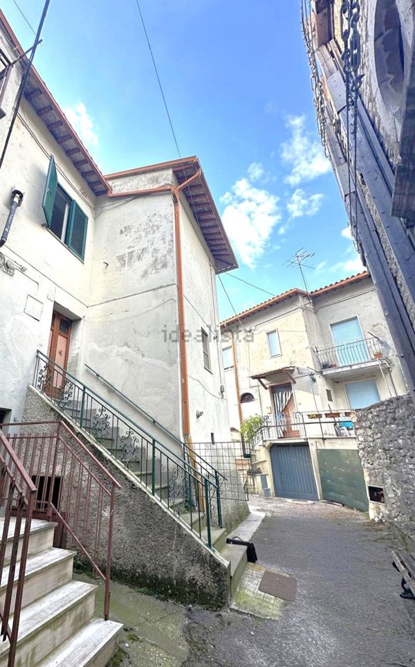 appartamento in vendita a Ferentillo in zona Sambucheto
