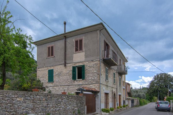 appartamento in vendita a Ferentillo