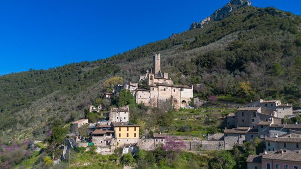 appartamento in vendita a Ferentillo