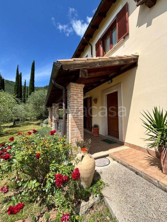 casa indipendente in vendita a Ferentillo