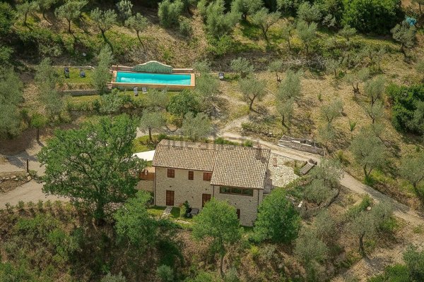 casa indipendente in vendita a Ferentillo in zona San Mamiliano