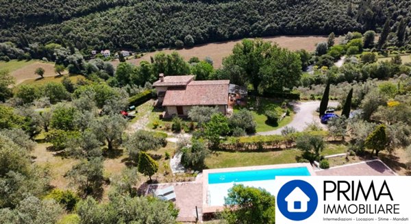 casa indipendente in vendita a Ferentillo