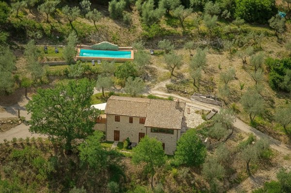 casa indipendente in vendita a Ferentillo in zona San Mamiliano