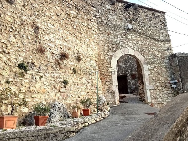 appartamento in vendita a Ferentillo in zona San Mamiliano