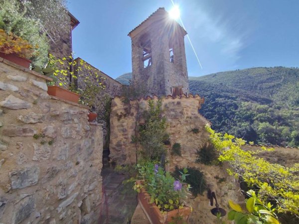 casa indipendente in vendita a Ferentillo in zona Monterivoso