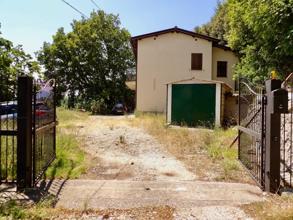 casa indipendente in vendita a Ferentillo in zona Colli