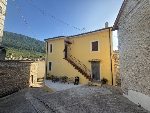 appartamento in vendita a Ferentillo