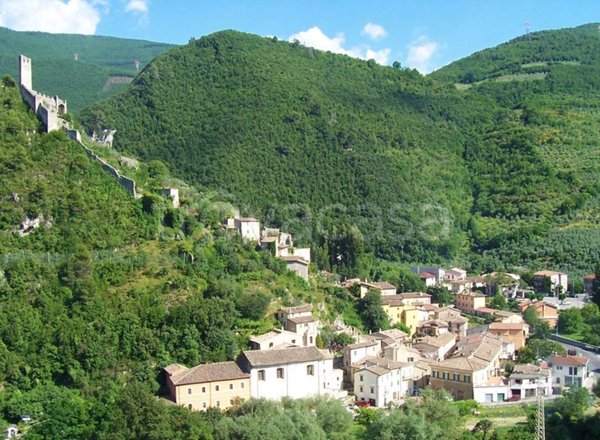 negozio in vendita a Ferentillo in zona Le Mura