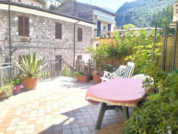 appartamento in vendita a Ferentillo