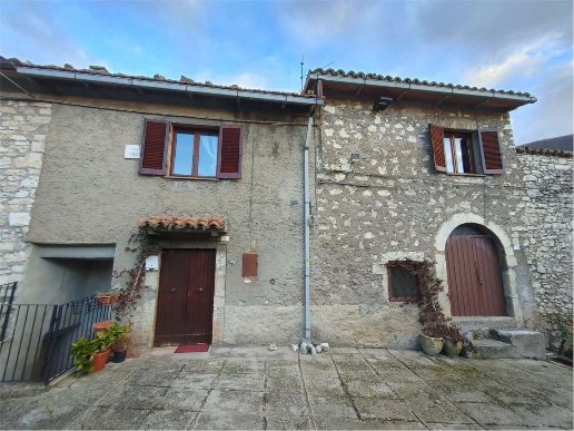 appartamento in vendita a Ferentillo in zona Castellonalto