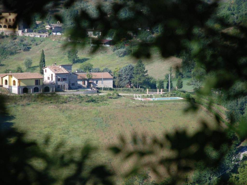 intera palazzina in vendita a Ferentillo