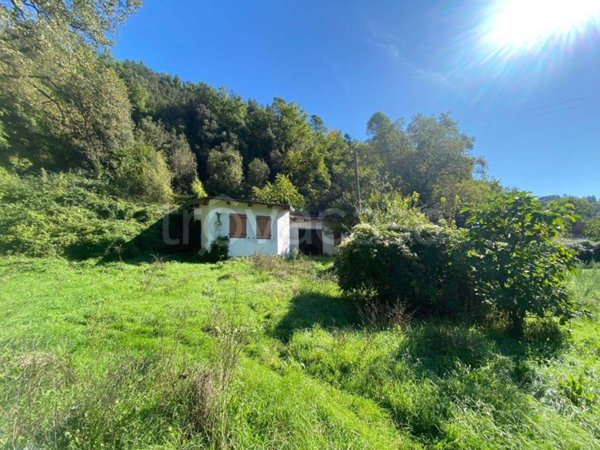 locale commerciale in vendita a Ferentillo