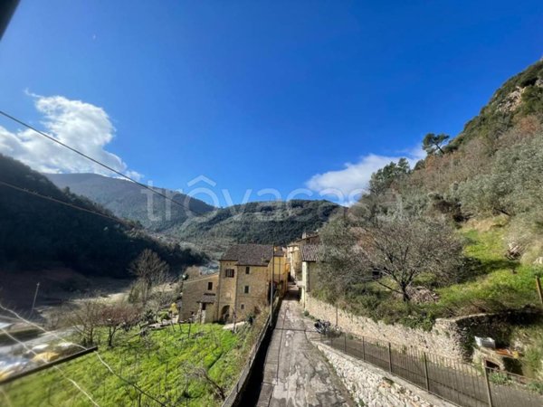 appartamento in vendita a Ferentillo in zona Monterivoso