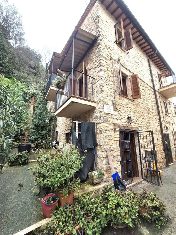 appartamento in vendita a Ferentillo