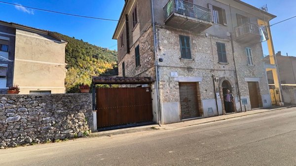 appartamento in vendita a Ferentillo