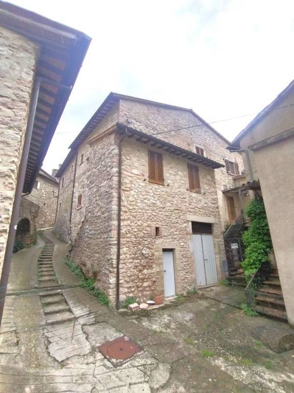 casa indipendente in vendita a Ferentillo in zona Macenano