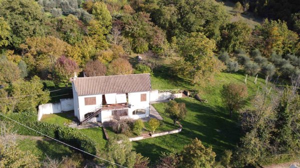 casa indipendente in vendita a Ferentillo in zona Nicciano