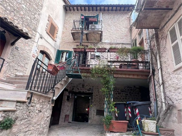 appartamento in vendita a Ferentillo in zona Monterivoso