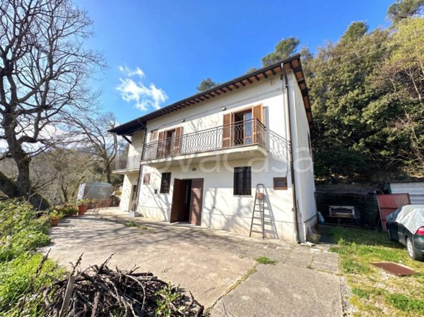 casa indipendente in vendita a Ferentillo in zona Le Mura