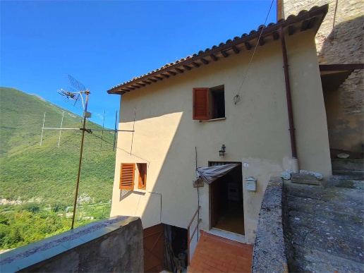appartamento in vendita a Ferentillo in zona Terria