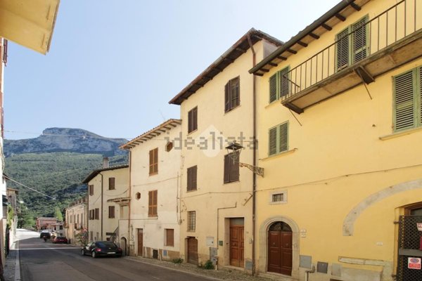 appartamento in vendita a Ferentillo