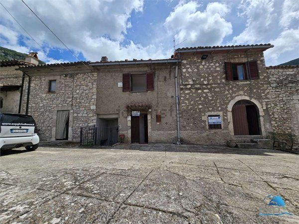 appartamento in vendita a Ferentillo in zona Castellonalto