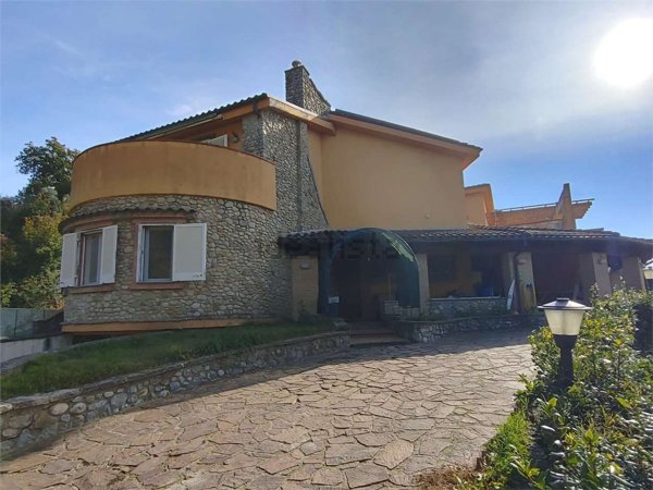 casa indipendente in vendita a Ficulle