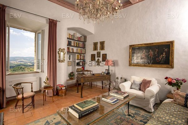 esavano in vendita a Ficulle