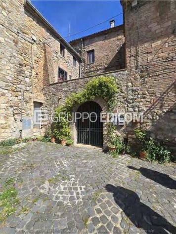 locale commerciale in vendita a Ficulle