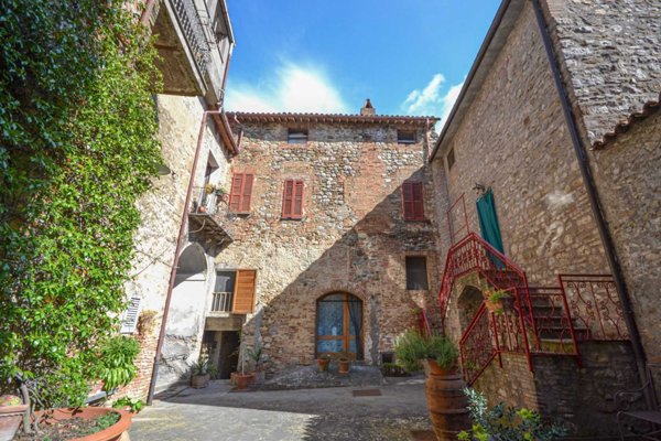 casa indipendente in vendita a Ficulle in zona Sala