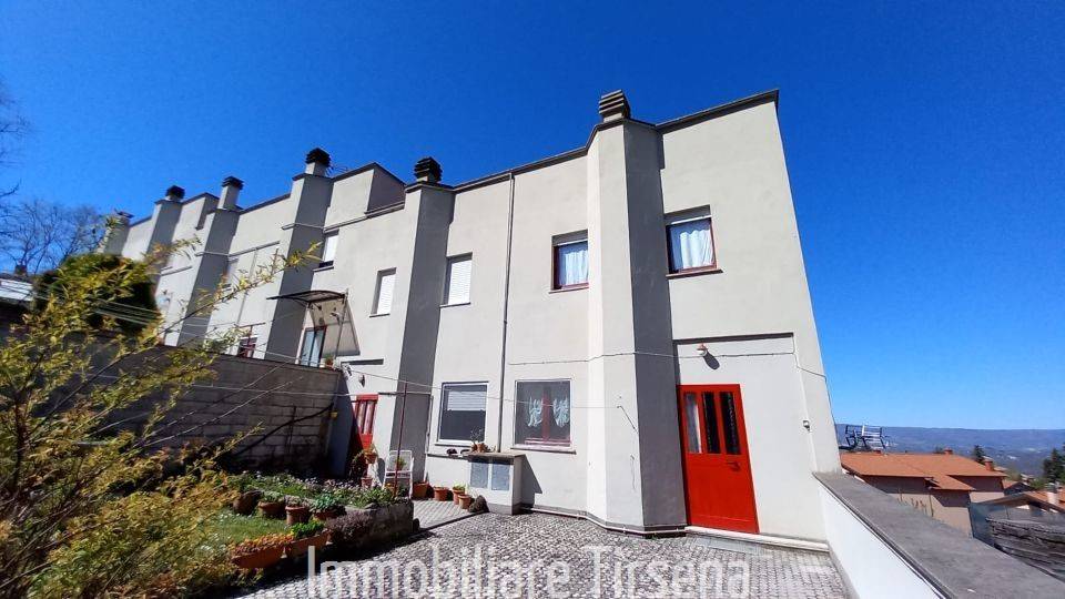 casa indipendente in vendita a Ficulle in zona Olevole