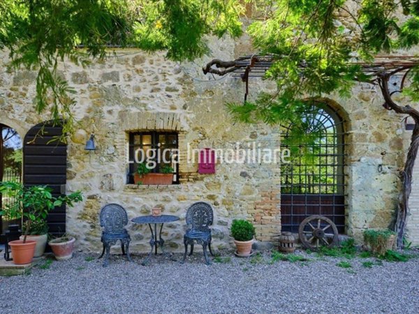 casa indipendente in vendita a Ficulle