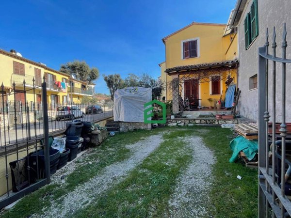 casa indipendente in vendita a Giove