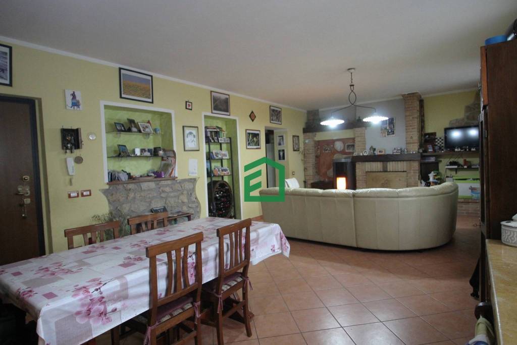 casa indipendente in vendita a Giove