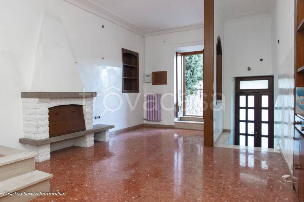 appartamento in vendita a Giove