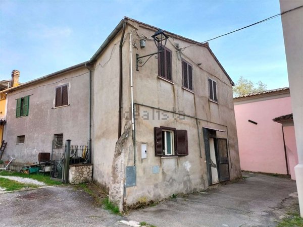 casa indipendente in vendita a Giove