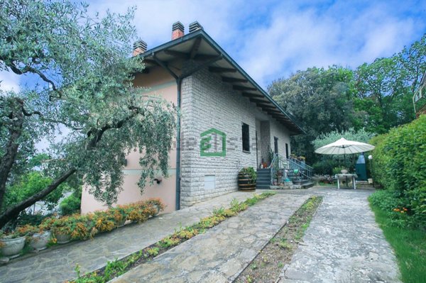 casa indipendente in vendita a Giove