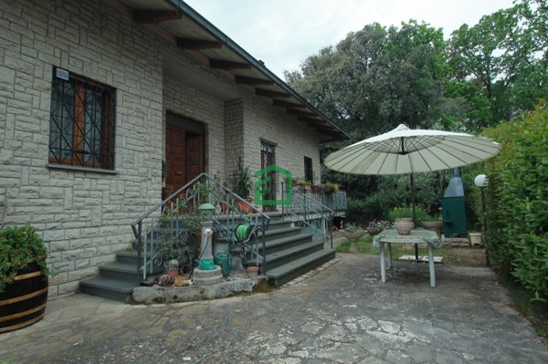 casa indipendente in vendita a Giove