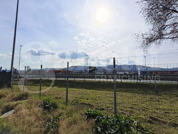 terreno edificabile in vendita a Giove