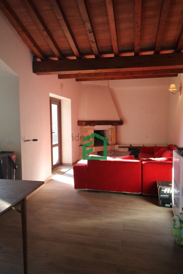 appartamento in vendita a Giove