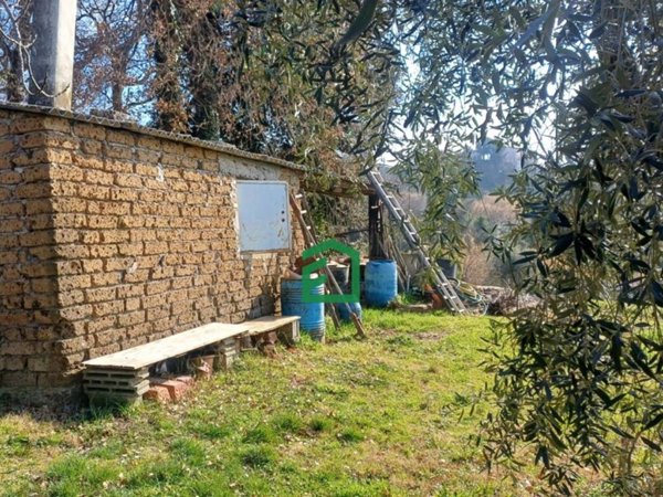 locale commerciale in vendita a Giove