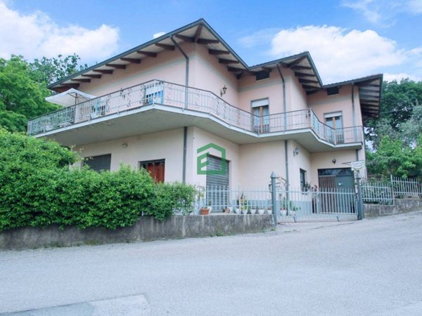 casa indipendente in vendita a Giove