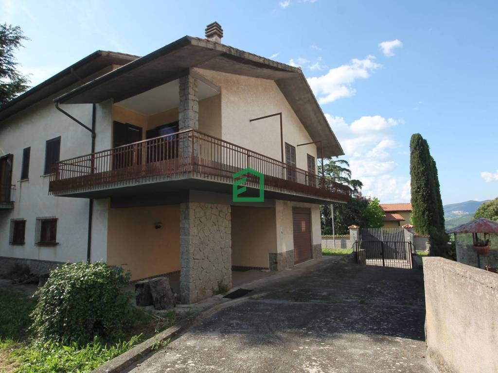 casa indipendente in vendita a Giove